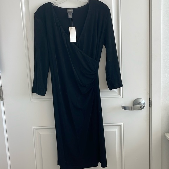 NWT Chico’s Women’s Black Traveler’s Classic Rosemary Wrap Dress - Size 1 - US 8 - Picture 3 of 6